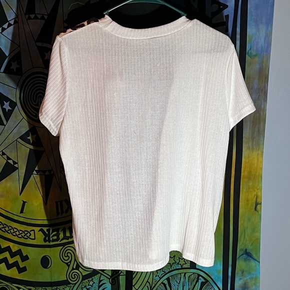 Color Block Top - Picture 3 of 3